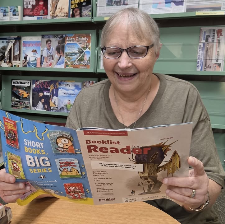 Iola Public Library